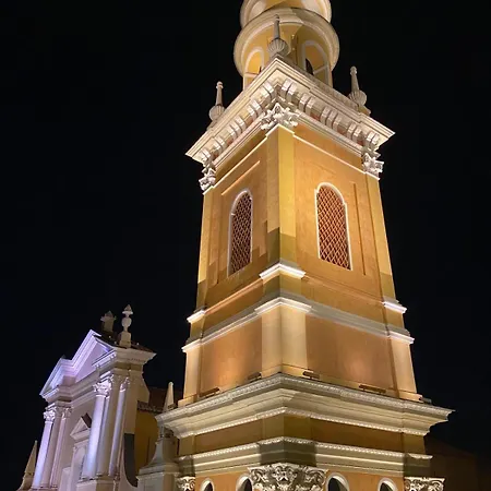 Chic Ferrie Riviera *