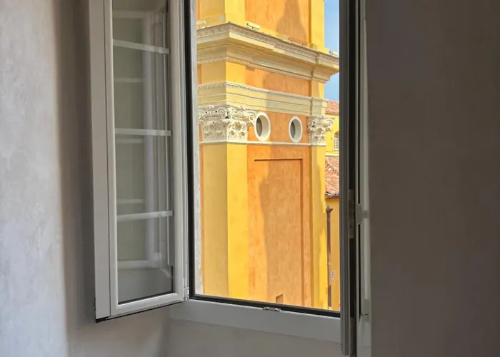 Chic Ferrie Riviera * Menton